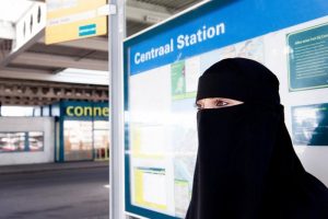 Skandal 'burka' kararı uygulanacak