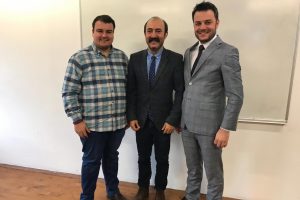 Ekmek&ccedil;i'den iletişim dersleri