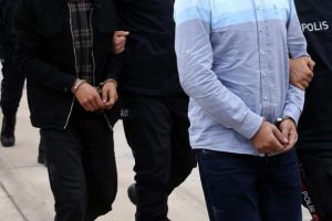 Van merkezli ter&ouml;r operasyonu: 44 g&ouml;zaltı