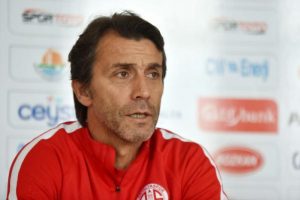 B&uuml;lent Korkmaz: "Kazanmak istiyoruz"