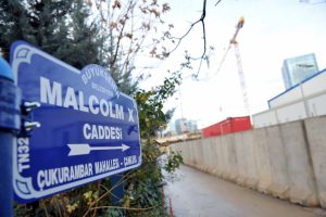 ABD B&uuml;y&uuml;kel&ccedil;iliğinin bulunduğu caddeye yeni isim
