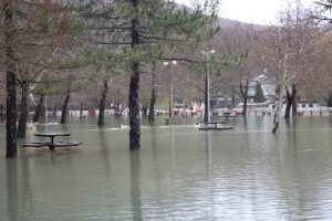 Mesire alanı su altında kaldı