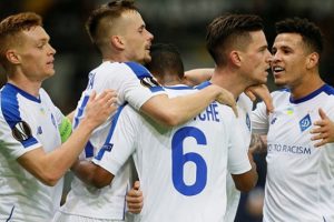 Dinamo Kiev &uuml;st tura y&uuml;kseldi