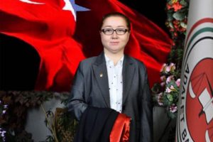 İlkokul mezunu savcı yakalandı