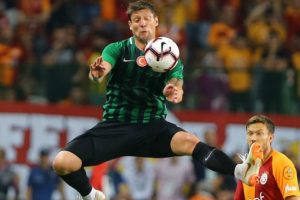 Yevhen Seleznyov, U-21 ile idmanlara &ccedil;ıkıyor