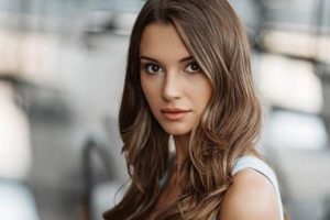Leyla Lydia Tuğutlu yazı &ouml;zledi