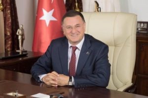 Hatay B&uuml;y&uuml;kşehir Belediye Başkanı: Suriyelileri istemiyorum