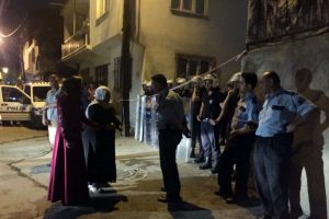 Bursa'da &ouml;ld&uuml;rd&uuml;kleri kadının arkasından "Biz onun elinde b&uuml;y&uuml;d&uuml;k" dediler
