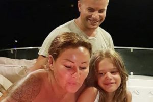 Pınar Altuğ'un kızına parkta taciz