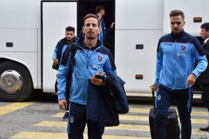 Trabzonspor, 3 eksikle Kayseri'ye gitti