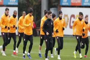Galatasaray, Beşiktaş derbisi hazırlıklarını s&uuml;rd&uuml;rd&uuml;