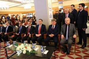 Bakan Sel&ccedil;uk, 81 ilin Milli Eğitim M&uuml;d&uuml;r&uuml; ile bir araya geldi