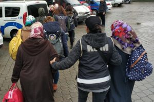 FET&Ouml;'n&uuml;n polis mahrem sorumlularının eşlerine adli kontrol