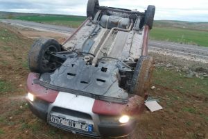 Ara&ccedil; ters d&ouml;nd&uuml;, yara almadan kurtuldu