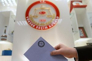 Yerel se&ccedil;imlerde aday adaylığı i&ccedil;in istifalarda son g&uuml;n yarın