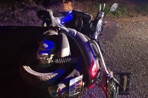 Bursa'da motosikletten d&uuml;şen s&uuml;r&uuml;c&uuml; ağır yaralandı