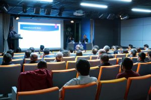 Kapadokya &Uuml;niversitesi'nde ekonomi detayları konuşuldu