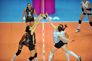 Bursa Nil&uuml;fer Belediyespor  Galatasaray'a evinde yıkıldı!