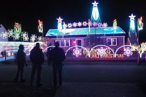 Noel ışıkları ABD'li çifte her gece 3 bin dolar ceza kestiriyor