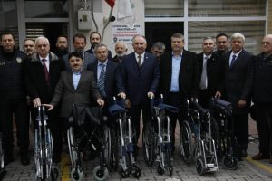 Bursa'da müftülük camilerden toplanan parayla tekerlekli sandalye aldı