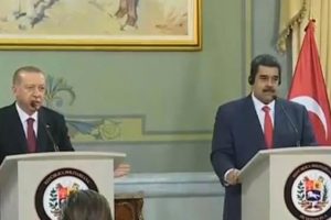 Erdoğan: Maduro'dan rica ettim o da kabul etti