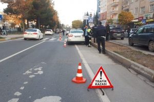 Otomobilin &ccedil;arptığı yaya ağır yaralandı