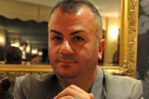 &Uuml;nl&uuml; astroloğun &ouml;l&uuml;m&uuml;ne neden olmuştu, serbest bırakıldı