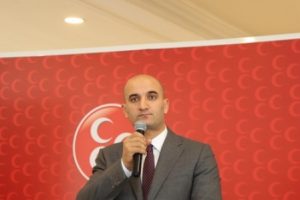 Kılavuz'dan İYİ Parti adayı Burhanettin Kocamaz'a sert tepki
