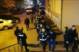 Avukat ve polislerin de yer aldığı su&ccedil; &ouml;rg&uuml;t&uuml;ne operasyon!
