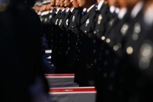 Polis kimlik kartları değişiyor