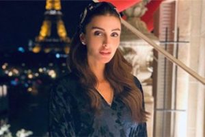 &Ouml;zge Ulusoy'un anıları depreşti!