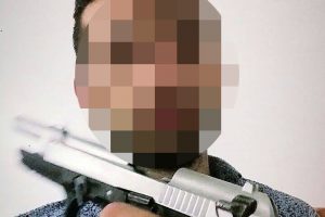 Bursa'da televizyon hırsızı kıskıvrak yakalandı
