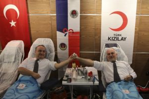 TED'den Türk Kızılayına kan bağışı
