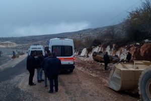 Otomobil takla attı: 3 yaralı