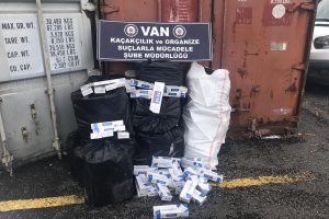 Van'da 20 bin paket kaçak sigara ele geçirildi