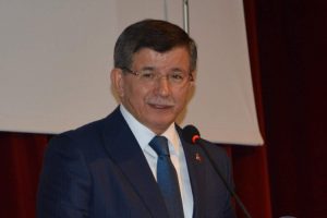 Ahmet Davutoğlu: Para ile tutulmuş adamlar algı oluşturuyor