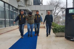 Bursa'da trafikteki cinayetin zanlıları adliyeye sevk edildi