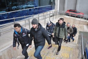 Zonguldak'ta FETÖ operasyonunda 4 kişi tutuklandı