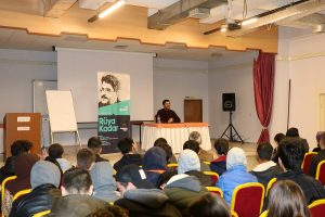 9 bin &ouml;ğrenci yazarlarla tanıştı