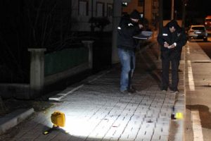 Sokaktaki kavga kanlı bitti!