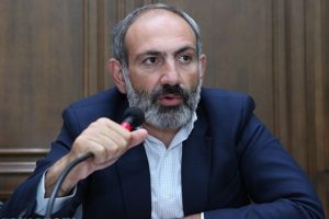 Ermenistan'da g&uuml;c&uuml;n&uuml; pekiştiren isim: Paşinyan