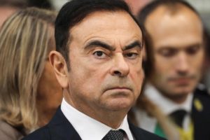 Nissan'ın eski CEO'su Ghosn'a dava a&ccedil;ıldı