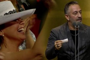 Cem Yılmaz yine kırdı ge&ccedil;irdi