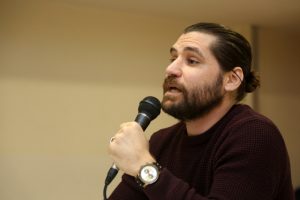 "Eşimi ilk g&ouml;rd&uuml;ğ&uuml;mde oturduğum yerden d&uuml;şt&uuml;m"