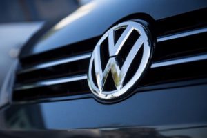 Volkswagen benzinli ara&ccedil; &uuml;retimini durduracak