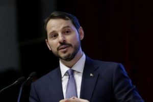Bakan Albayrak'tan &ouml;nemli a&ccedil;ıklamalar