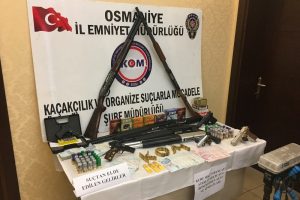 Silah ka&ccedil;ak&ccedil;ılığı operasyonu: 18 g&ouml;zaltı