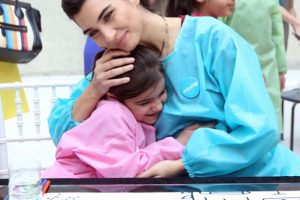 Tuba B&uuml;y&uuml;k&uuml;st&uuml;n Suriyeli &ccedil;ocuklarla buluştu