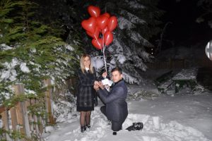 Gece yarısı Bursa Uludağ'da eksi 15 derecede şok evlilik teklifi