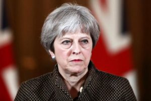 Theresa May i&ccedil;in g&uuml;ven oylaması